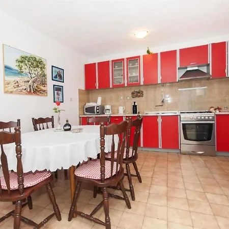 Apartment Maks - 2 Bedroom