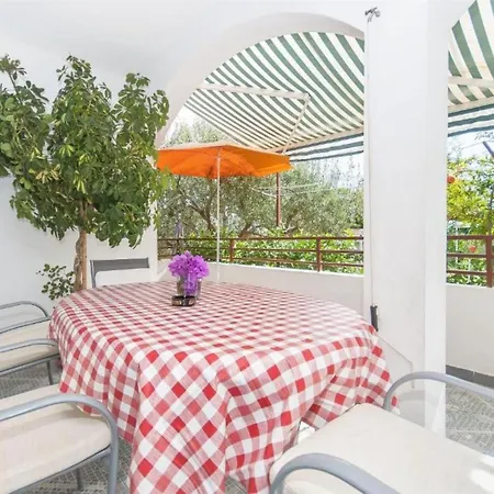 Maks - 2 Bedroom * רוגוזניצה