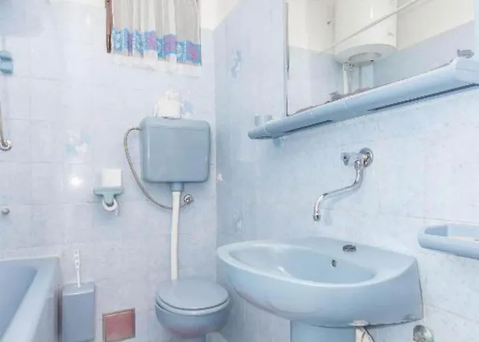 Maks - 2 Bedroom * Rogoznica (Sibenik-Knin)