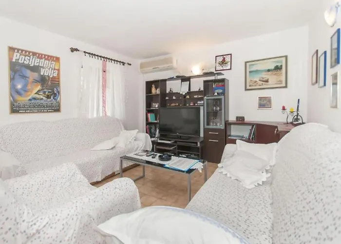 Daire Maks - 2 Bedroom Rogoznica (Sibenik-Knin)