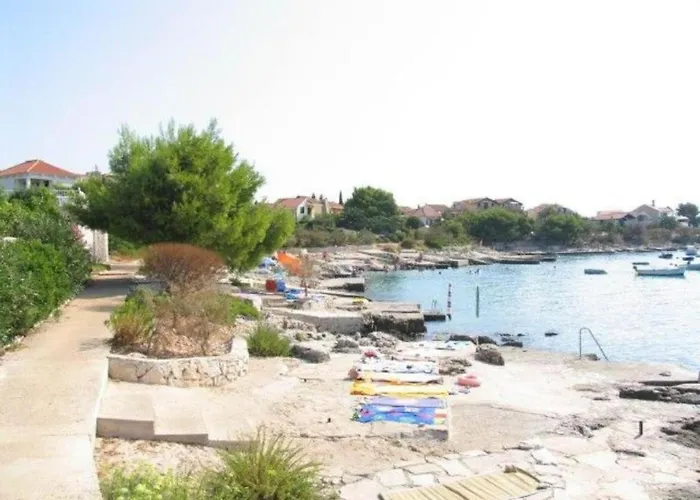 Daire Maks - 2 Bedroom Rogoznica (Sibenik-Knin)