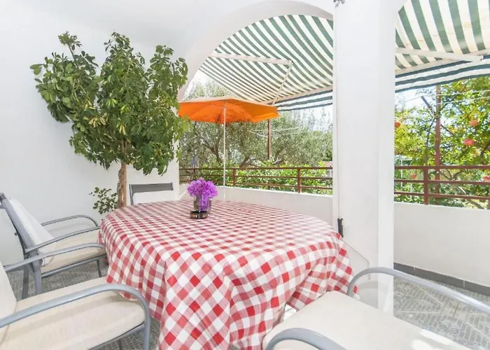 Maks - 2 Bedroom * Rogoznica (Sibenik-Knin)